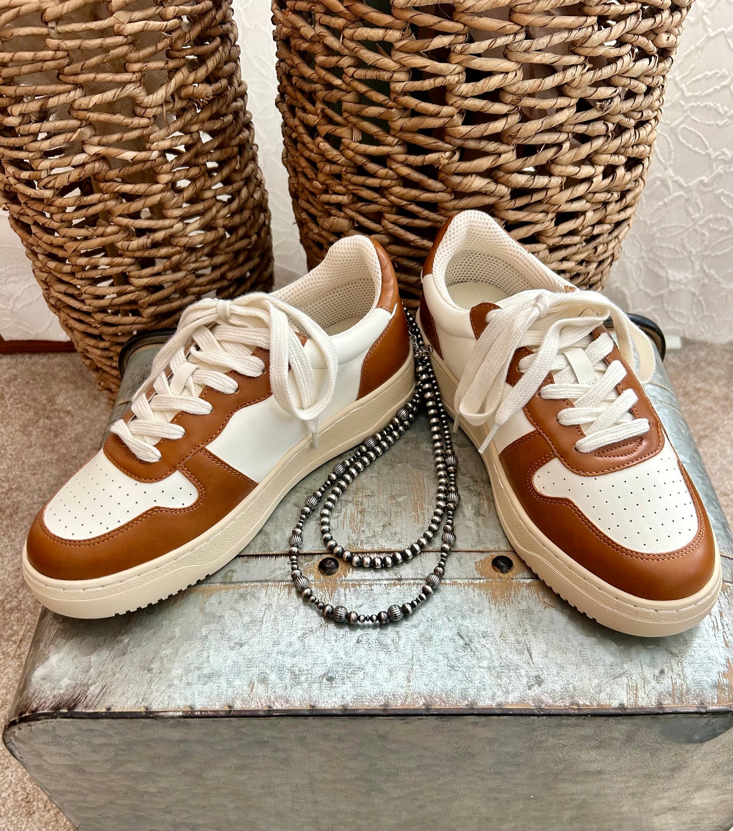COLOR BLOCK DESIGN DUNK LOW SNEAKERS
