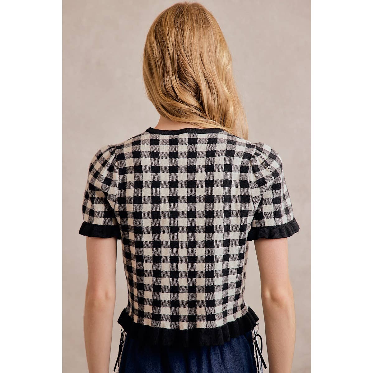 CHECK BUTTON DOWN RUFFLE SHORT SLEEVE KNIT CARDIGAN