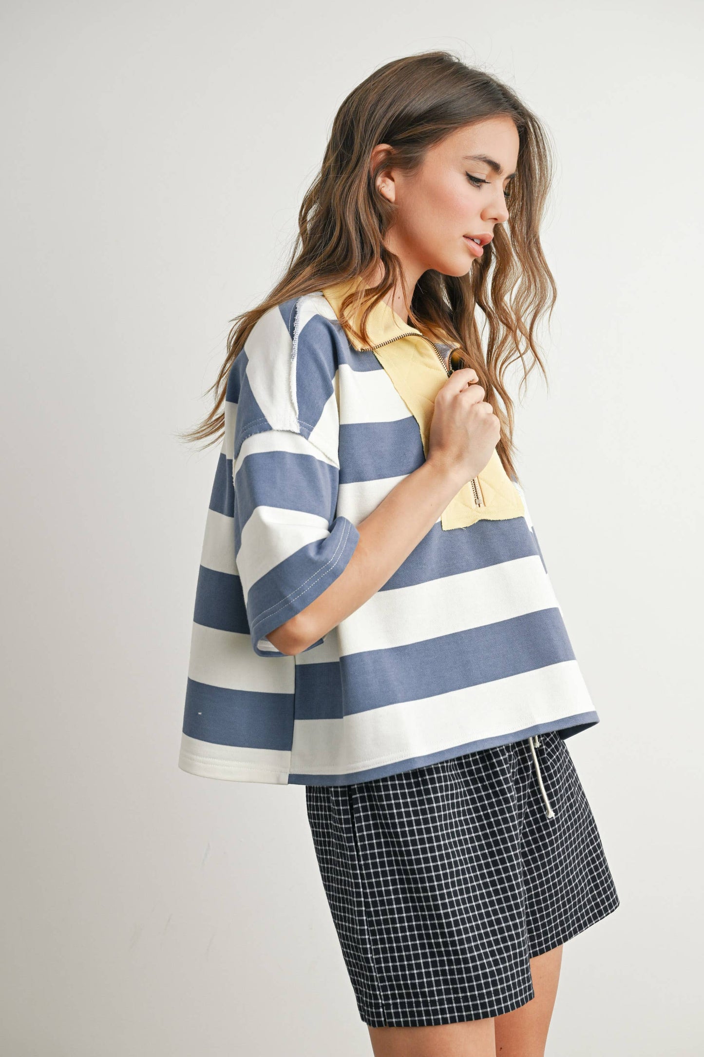 BUTTERMELON - Oversized Striped Zip-Up Polo Shirt - BMT7711