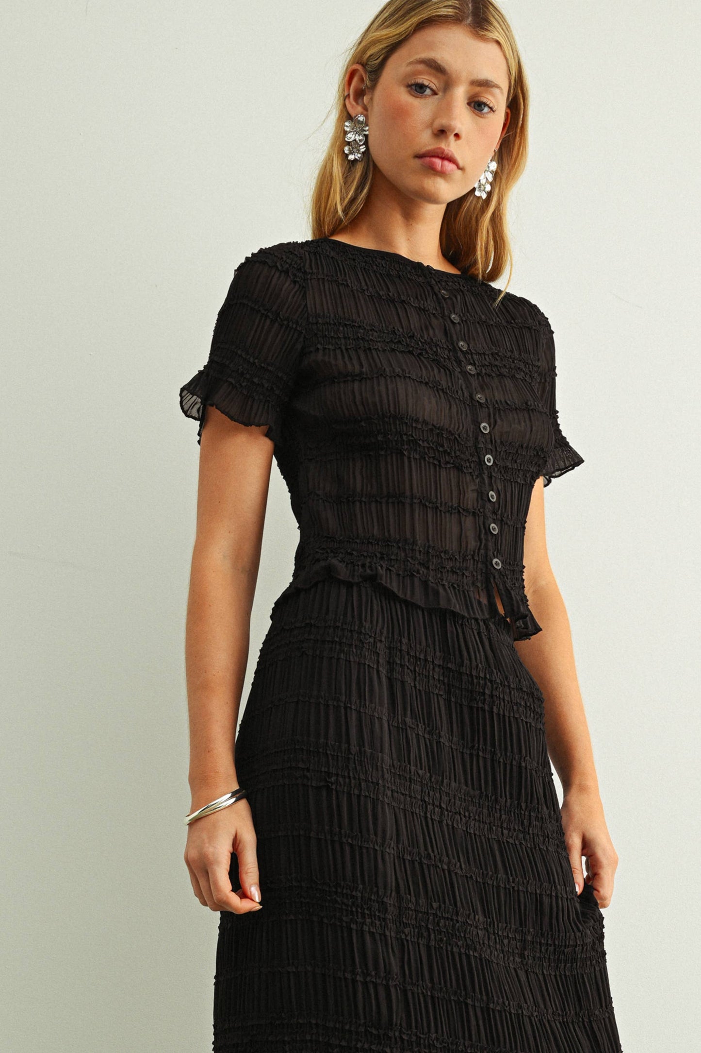CHIFFON SHORT SLEEVE BUTTON FRONT TOP