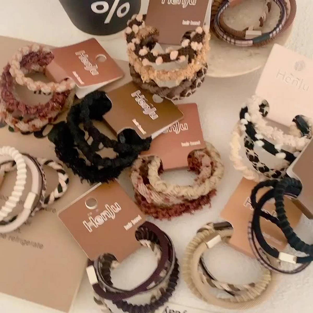 ACCITY - SOFT, ELASTIC AND SIMPLE HAIR TIES_CWAHA07129