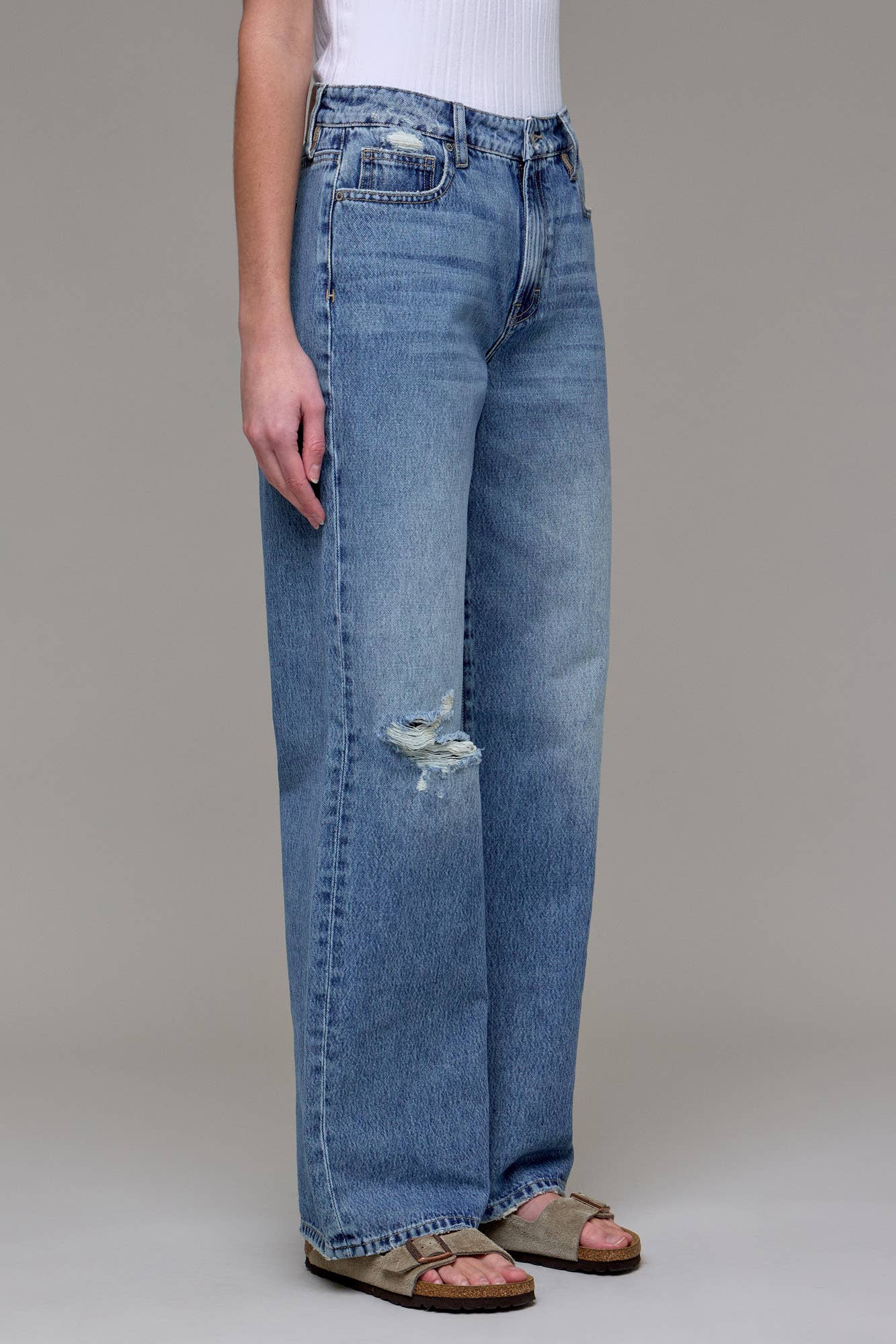 Medium Wash Classic Relaxed Dad Jean
