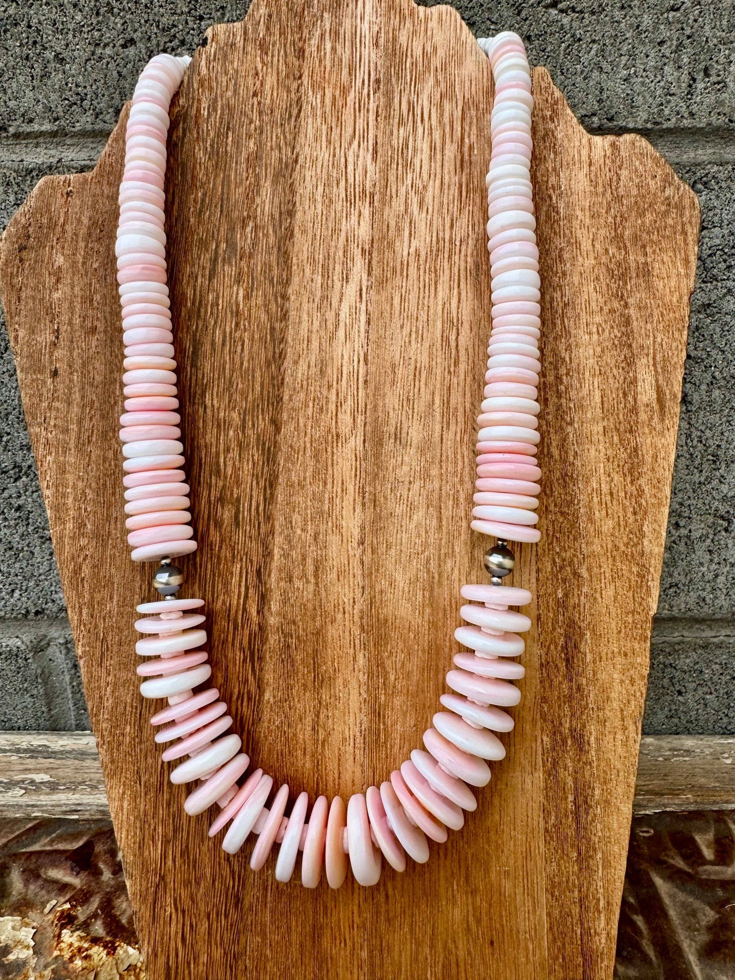 Wild Hancock Creations - Big Graduated Conch Necklace/Pink Necklace/Western Necklace