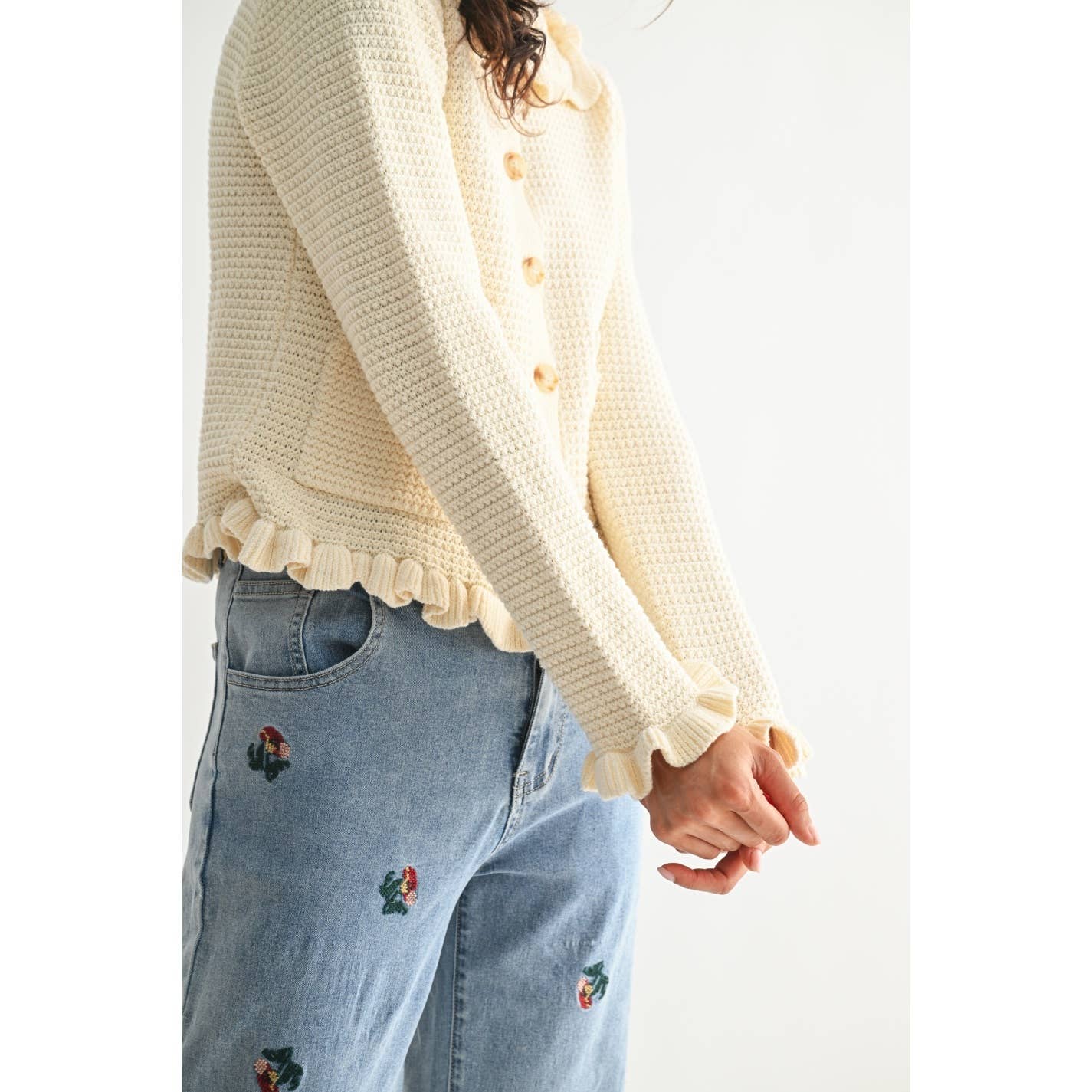 RUFFLED KNIT CARDIGAN