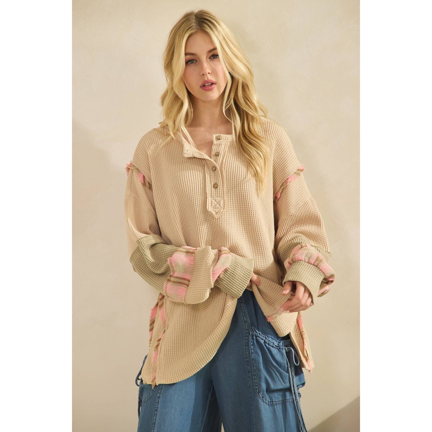 PATCHWORK WAFFLE SLEEVE HENLEY