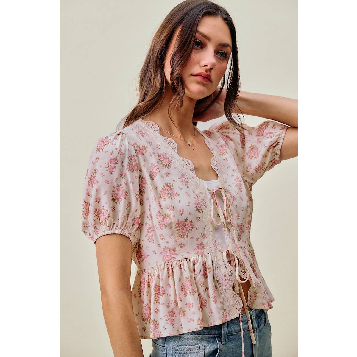 So Me - FLORAL SCALLOP LACE TRIMMED RIBBON TIE BLOUSE  TOP