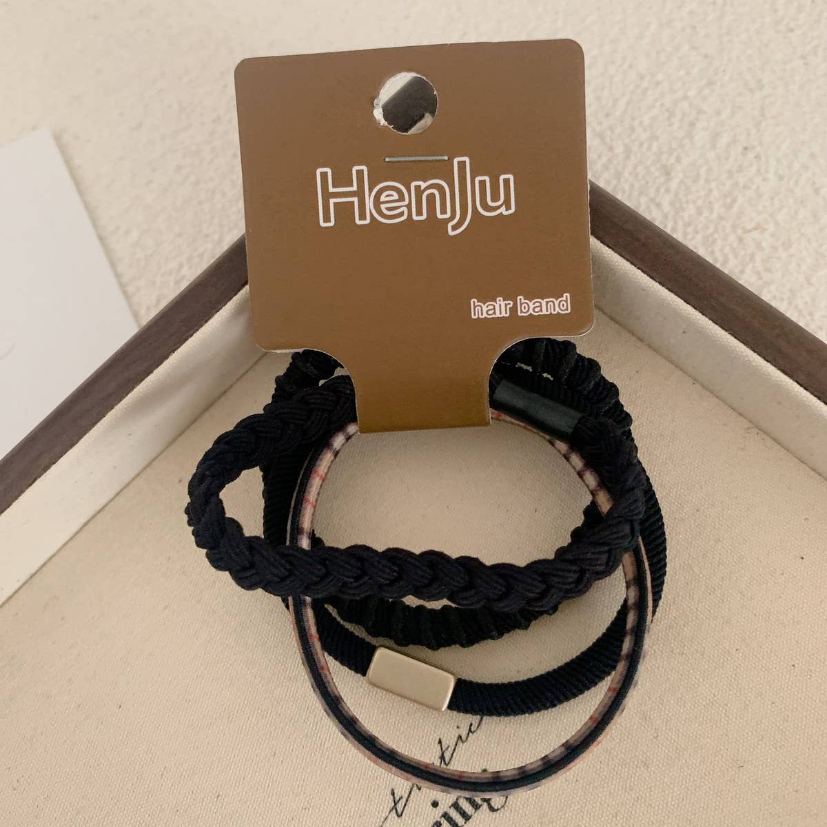 ACCITY - SOFT, ELASTIC AND SIMPLE HAIR TIES_CWAHA07129