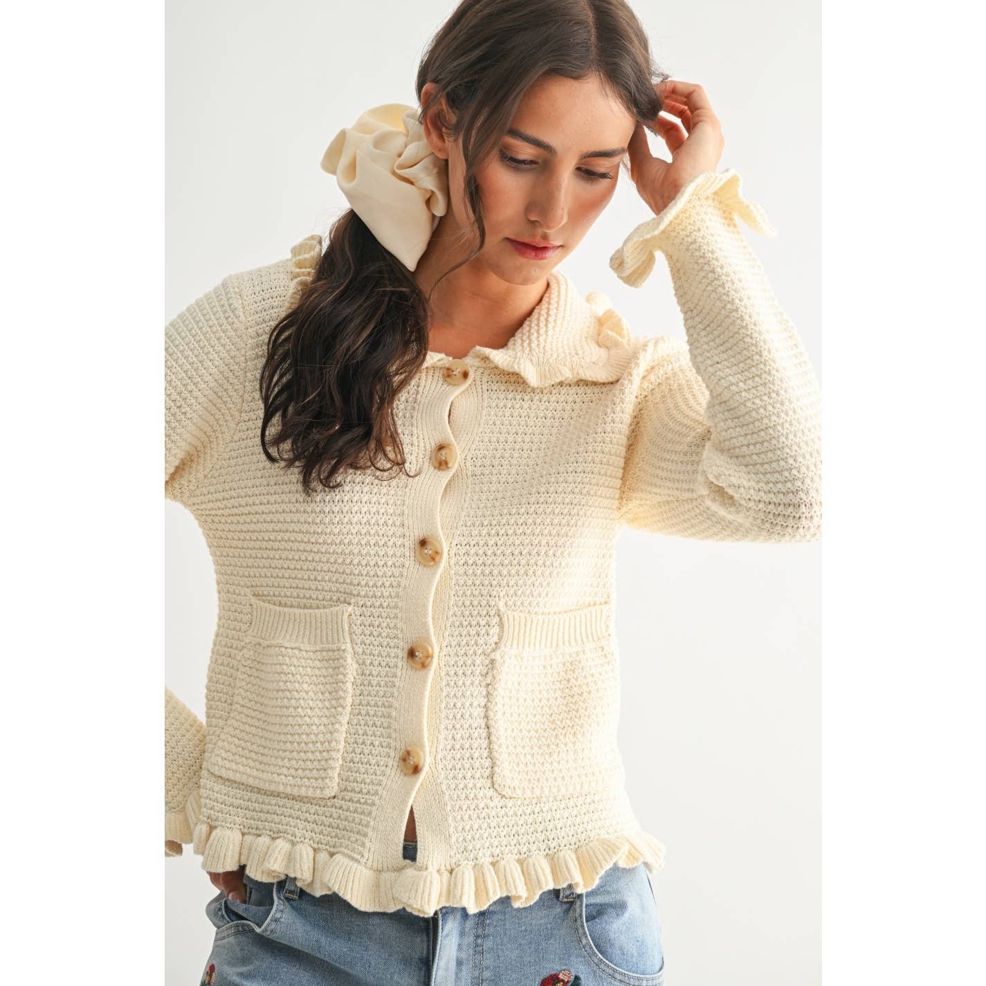 RUFFLED KNIT CARDIGAN