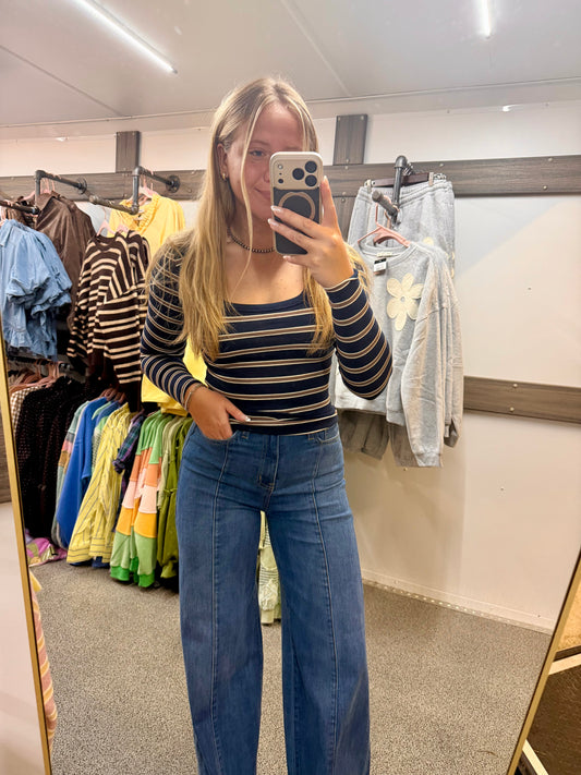 Scoop Neck Long Sleeve-Top