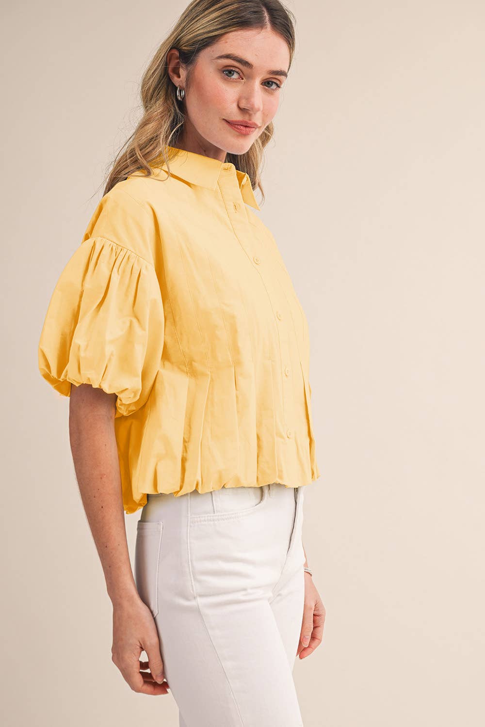 PLEATED BUBBLE HEM BUTTON DOWN TOP