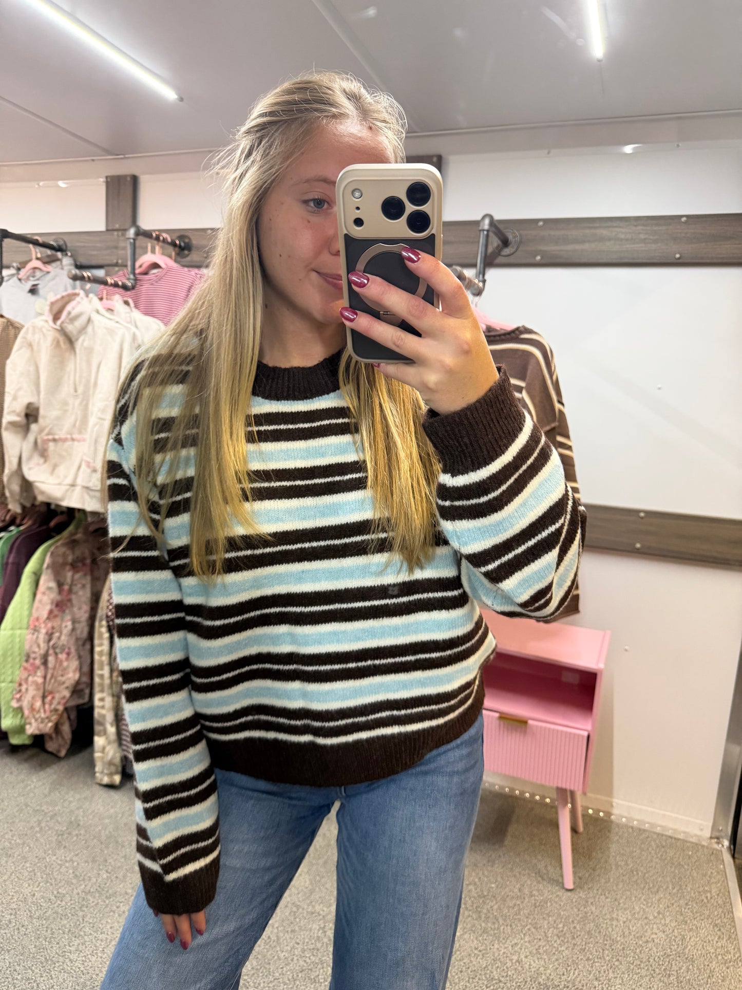 MULTI-COLOR STRIPE CREWNECK KNIT SWEATER