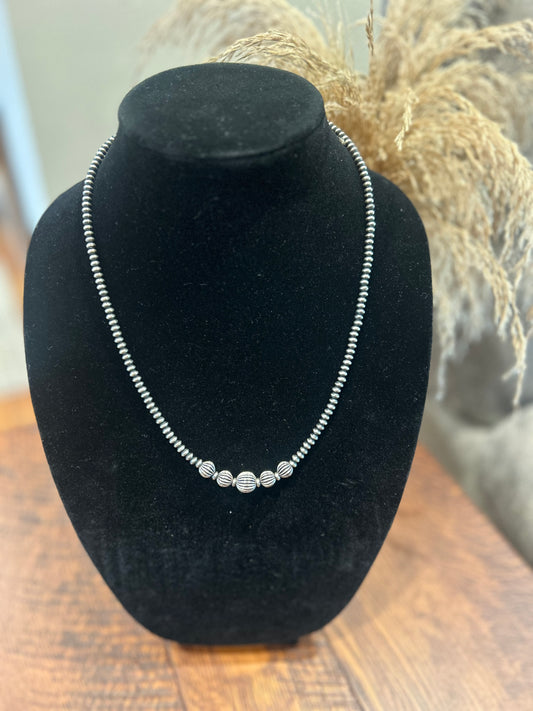 Ellie Navajo Pearl Necklace