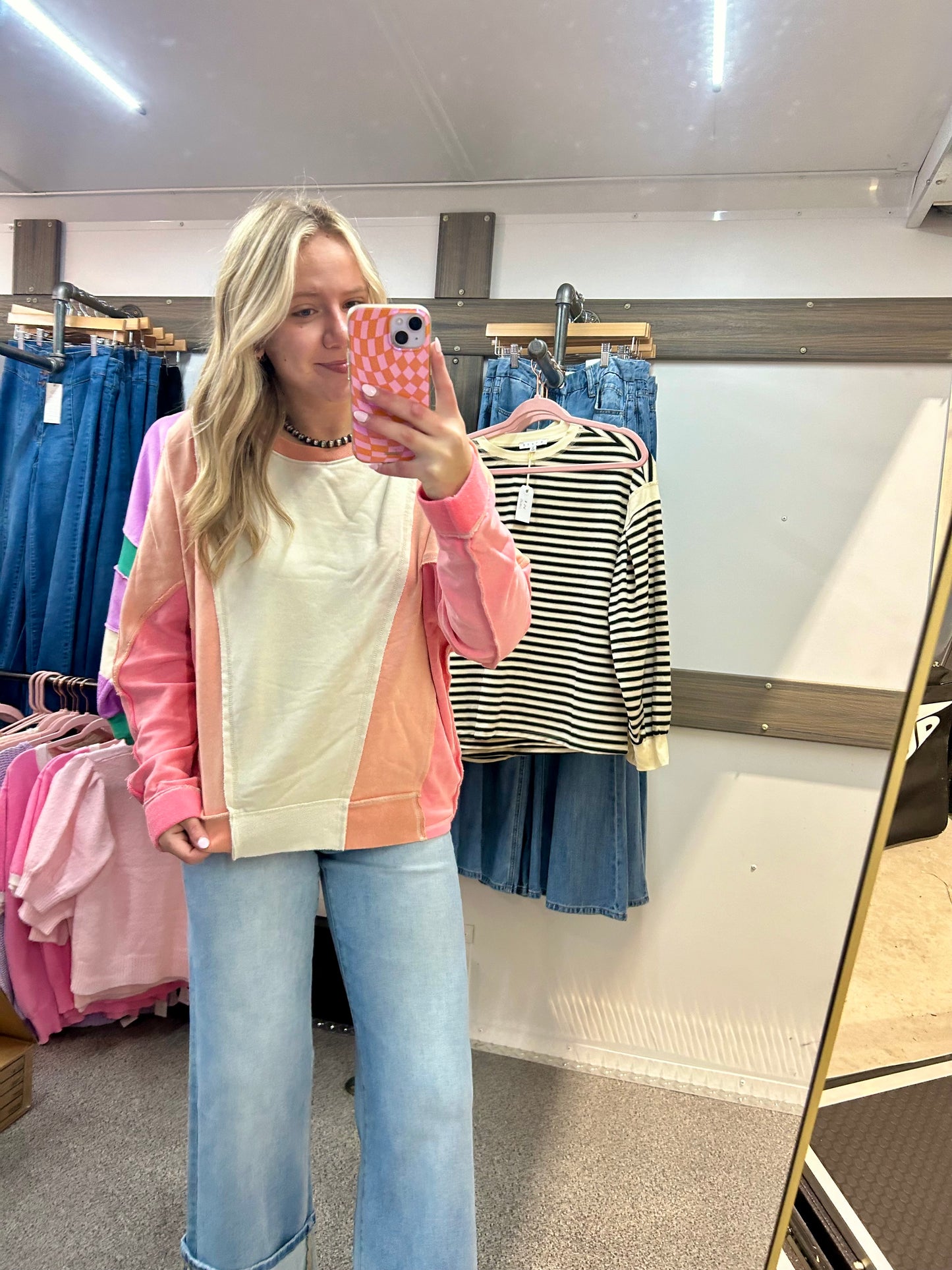 Mineral Wash Color Black Coral Top