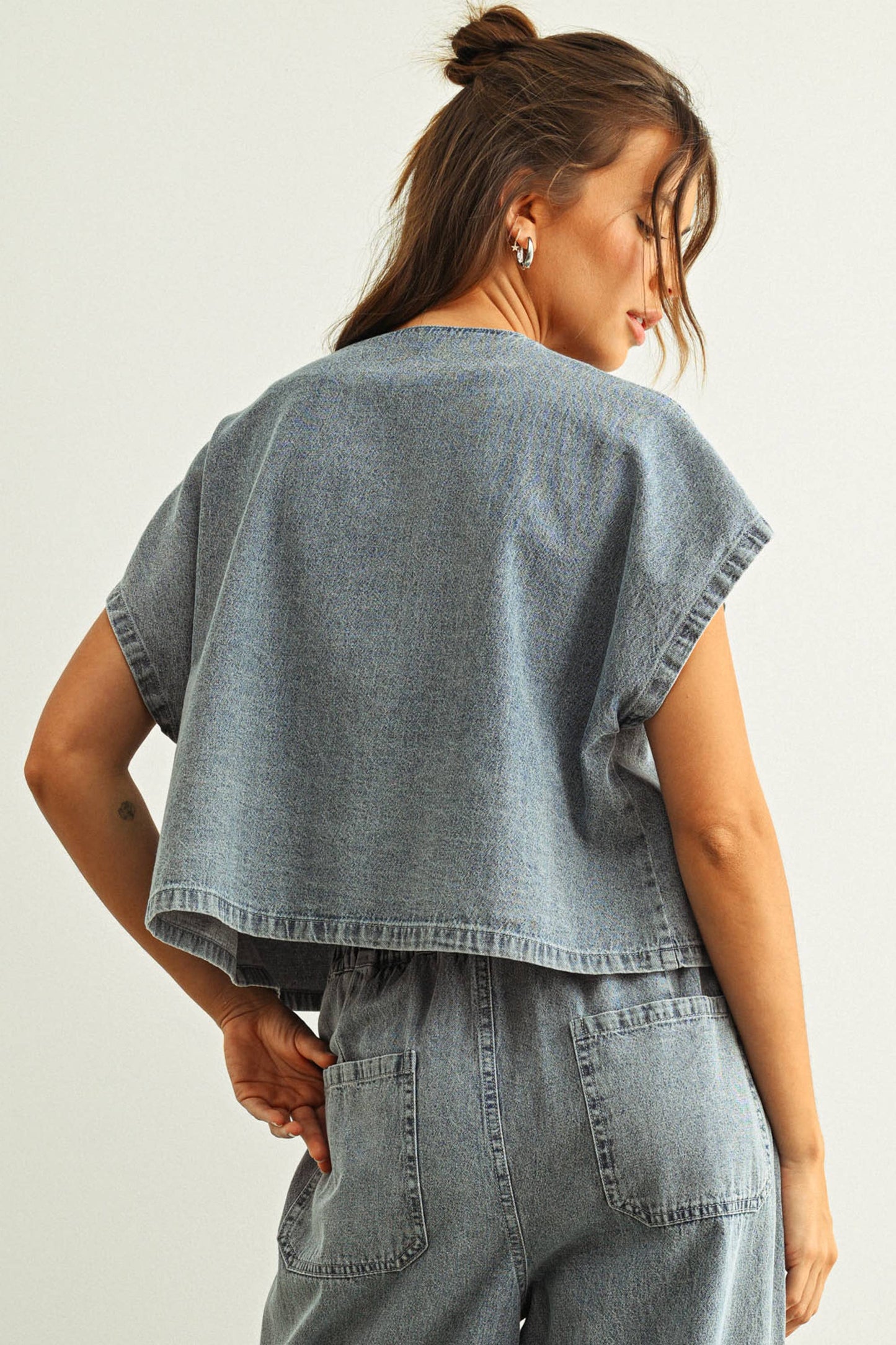 MIOU MUSE - T4768ST   DENIM TIED FRONT BLOUSE