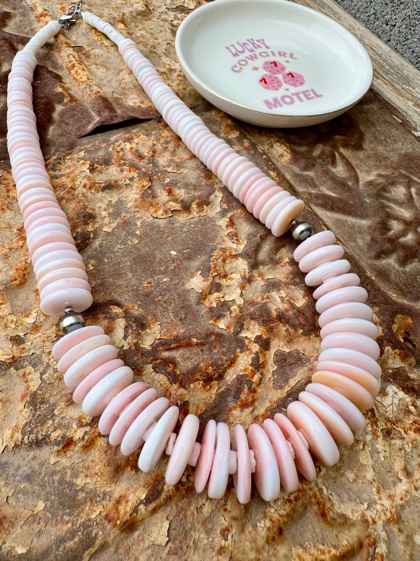Wild Hancock Creations - Big Graduated Conch Necklace/Pink Necklace/Western Necklace
