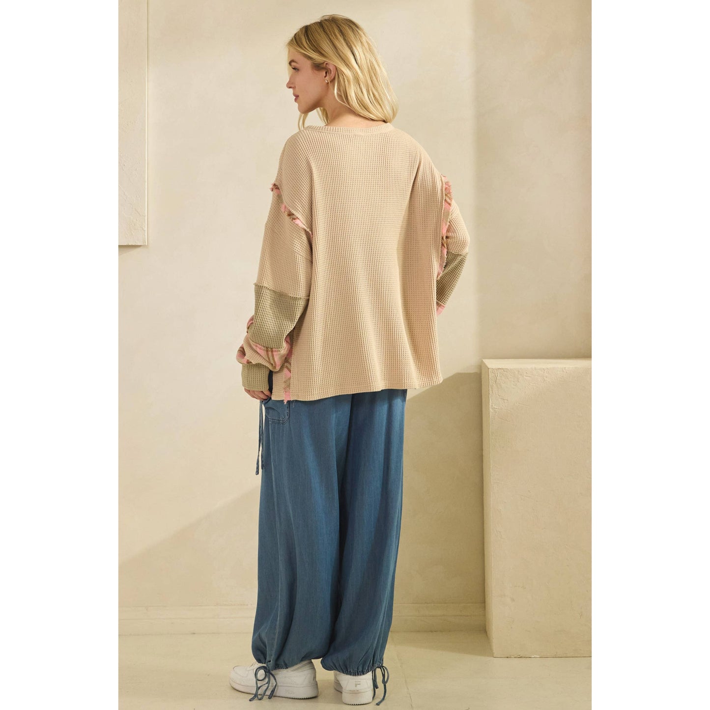 PATCHWORK WAFFLE SLEEVE HENLEY