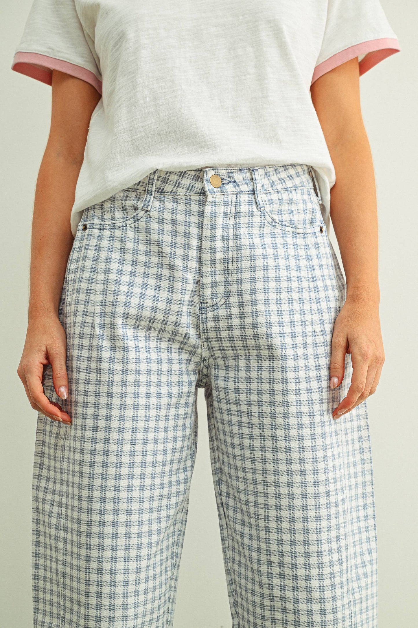 MIOU MUSE - P5936   MINI CHECKER PATTERN BARREL PANTS