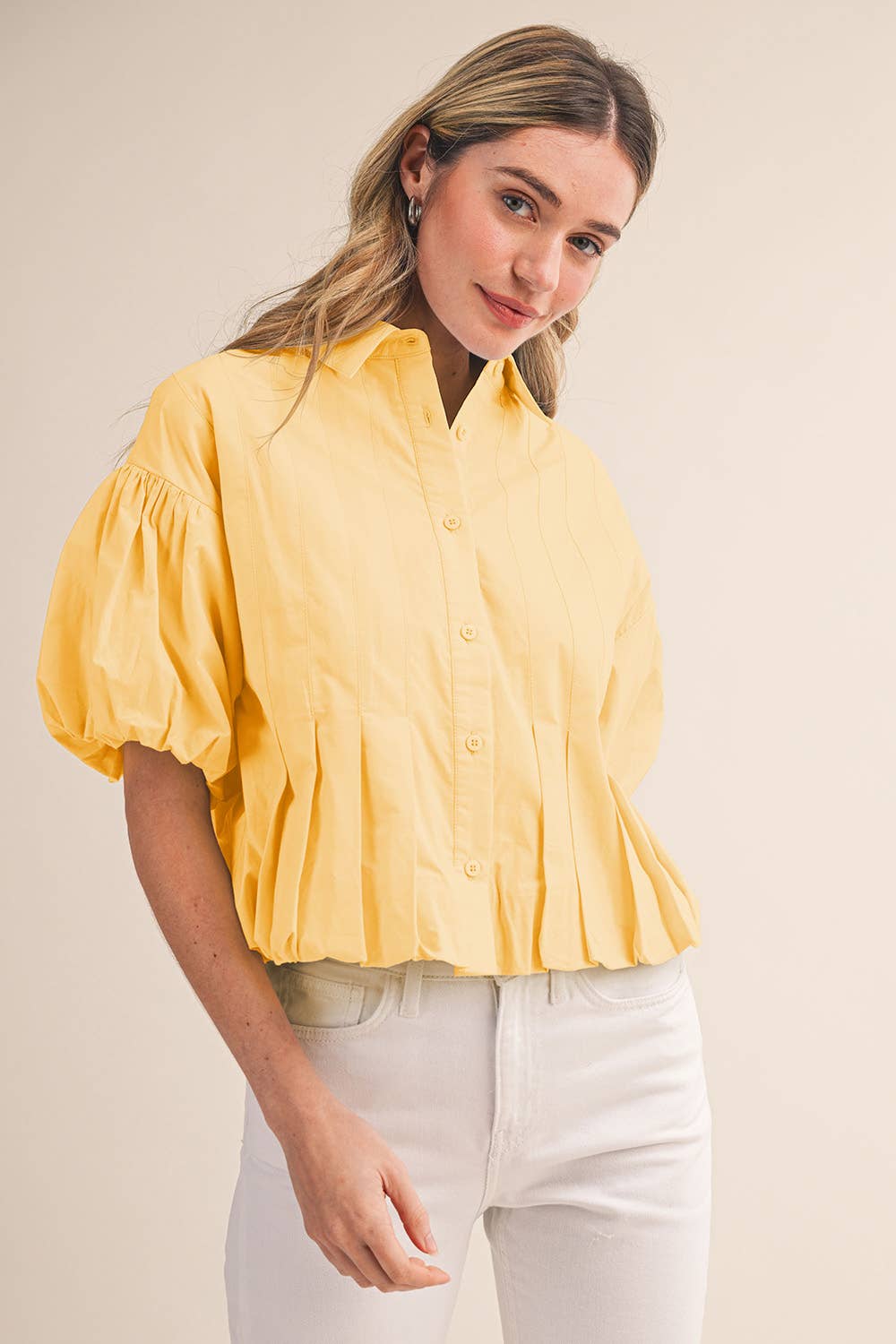PLEATED BUBBLE HEM BUTTON DOWN TOP