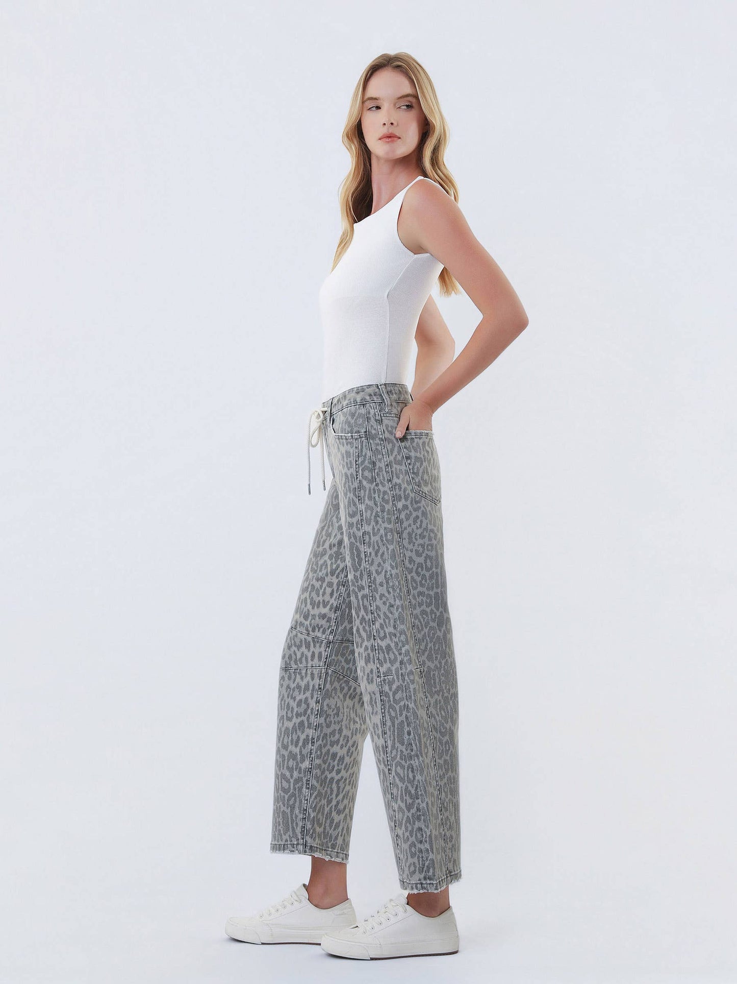 HIGH RISE DRAWSTRING GREY LEOPARD BARREL JEANS