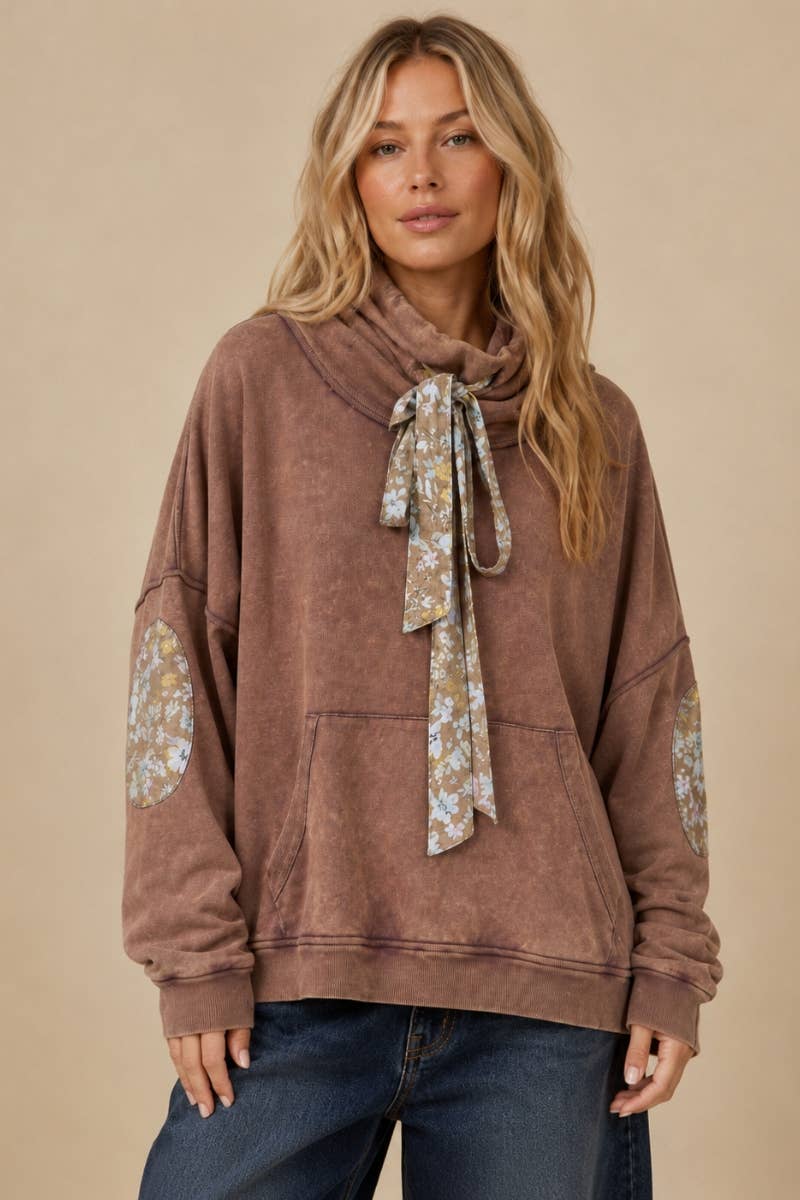 J.NNA - Floral Patch Loose Turtle Neck Sweater Top